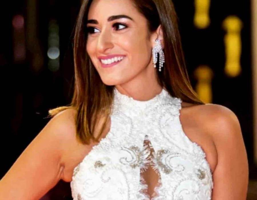 لن تتوقع سعر فستان أمينة خليل في حفل خطوبتها؟
