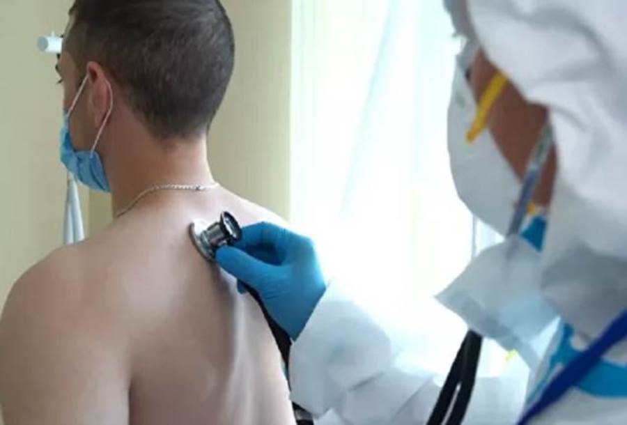 كبير الأخصائيين بموسكو يكشف الفرق بين الأنفلونزا العادية والإصابة بكورونا