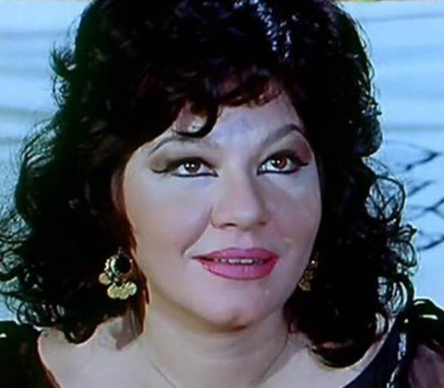 بالفيديو .. ابنة شويكار تكشف اللحظات الأخيرة من حياة والدتها