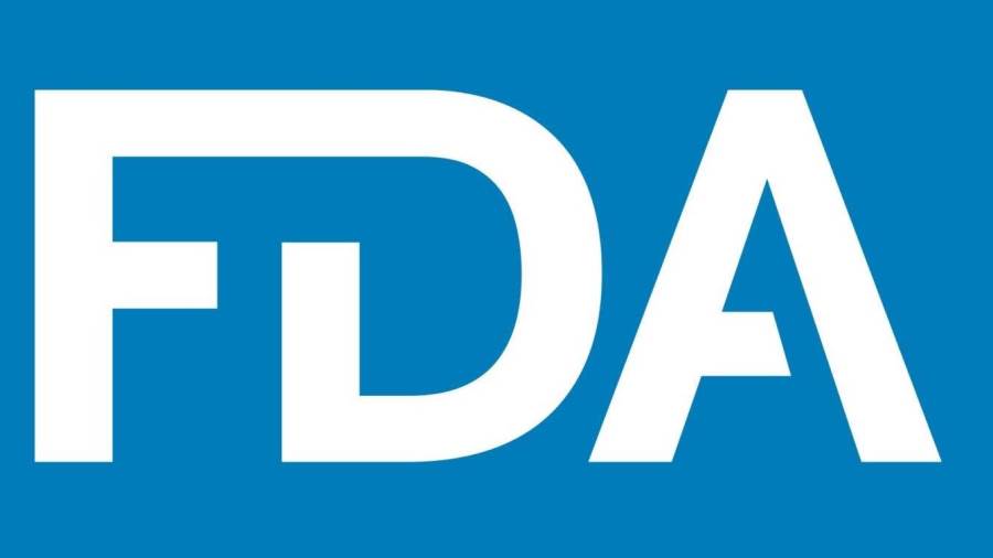 FDA تحذر من تعبئة معقمات الأيدى فى عبوات تشبه علب الطعام والشراب
