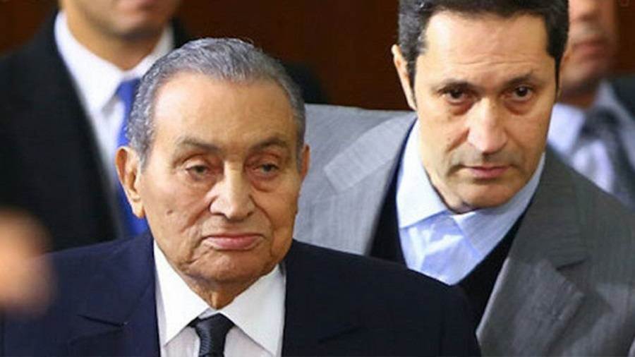 علاء مبارك ووالده