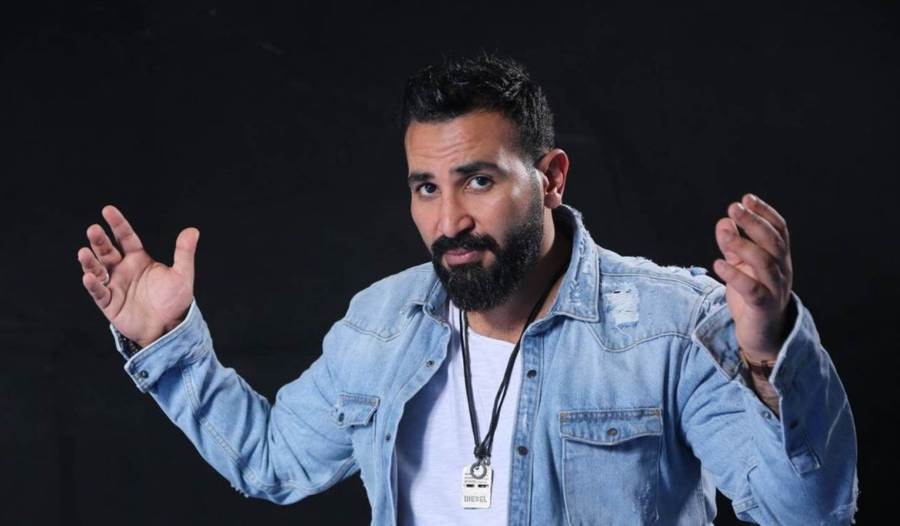 أحمد سعد يوضح سبب حقن وجهه بالفيلر!