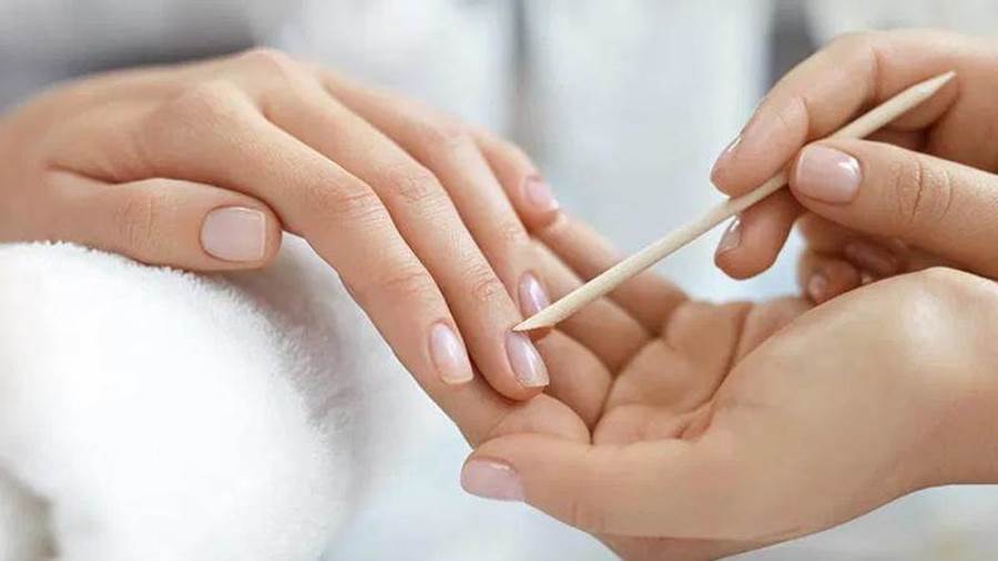 العناية بأظافرك في الشتاء