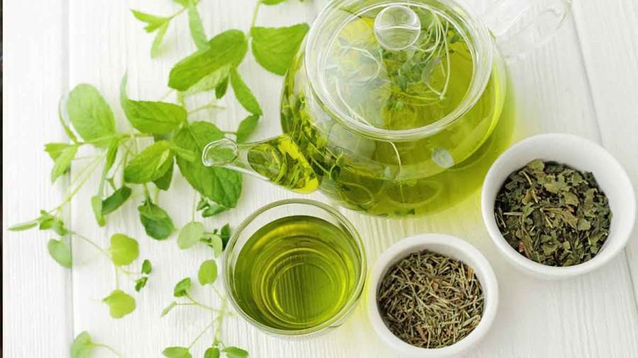 فوائد الشاي الأخضر للبشرة والشعر