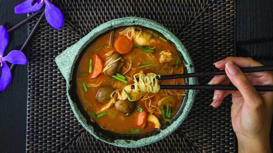 شوربة نودلز
