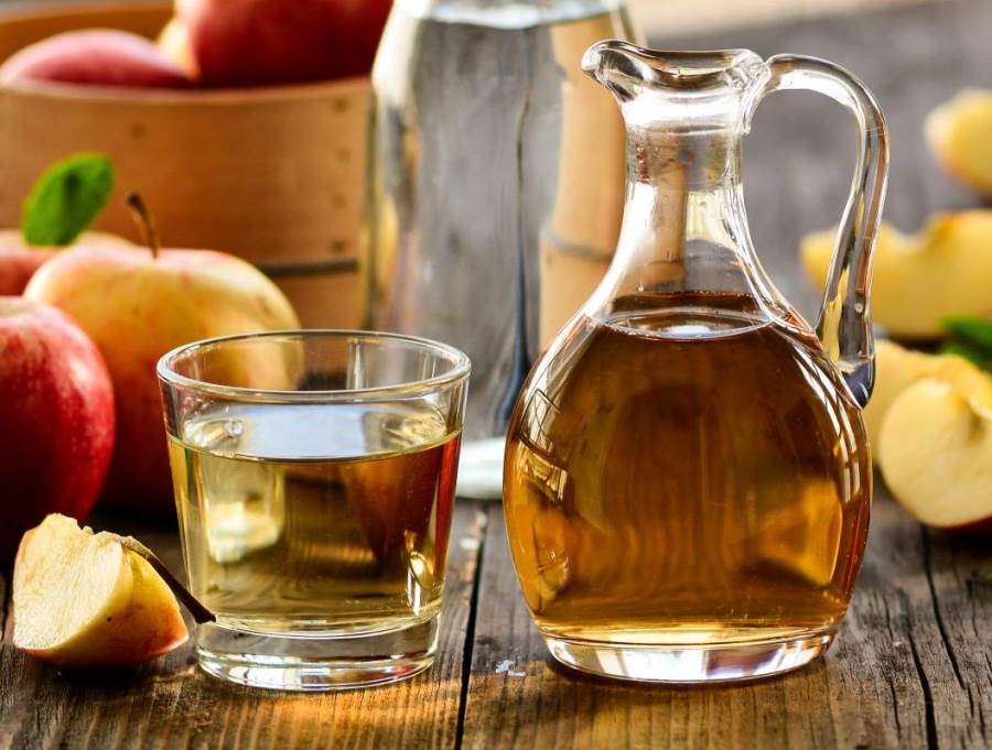 احذر الإفراط في تناول خل التفاح يهدد صحتك
