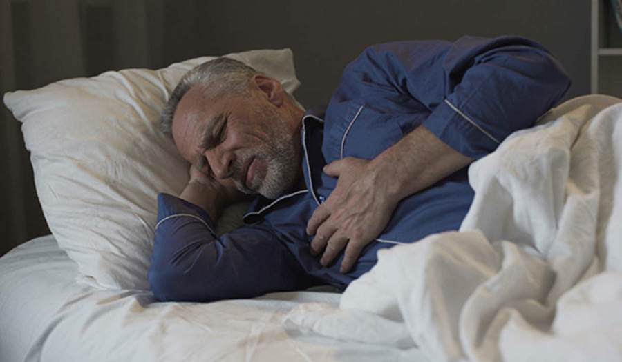 قصور بالقلب والرئة.. مؤسسة طبية ألمانية تُحذر من ضيق التنفس أثناء النوم