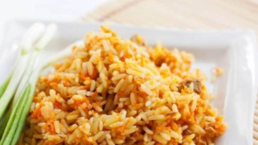ارز بالجزر والزبيب