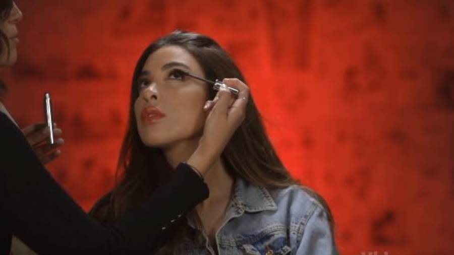 ستايلست المشاهير دنيا عبد المعبود