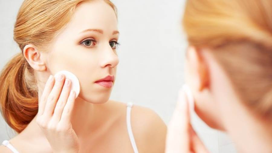 العناية بالبشرة ليلا