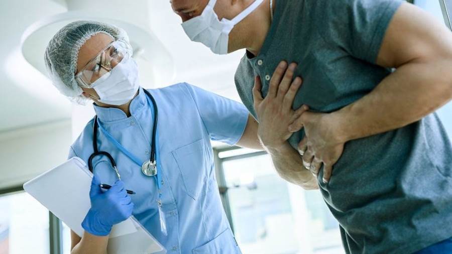 لماذا يصاب بعض مرضى كورونا بجلطات دموية