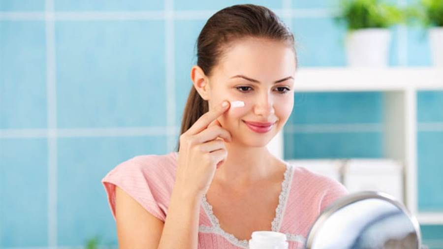 العناية بالبشرة