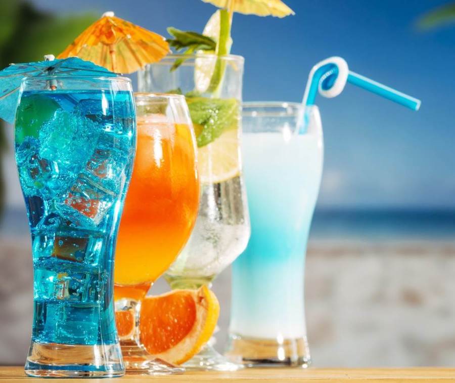 6 مشروبات صحية لعلاج ضربة الشمس ..  جربيها!