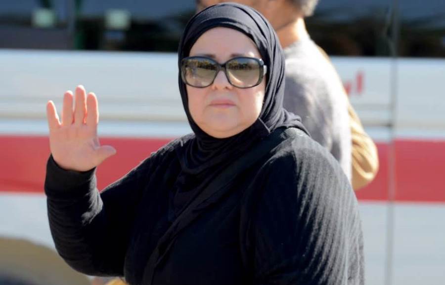 مستشار السيسي يتحدث عن حالة دلال عبد العزيز الصحيّة