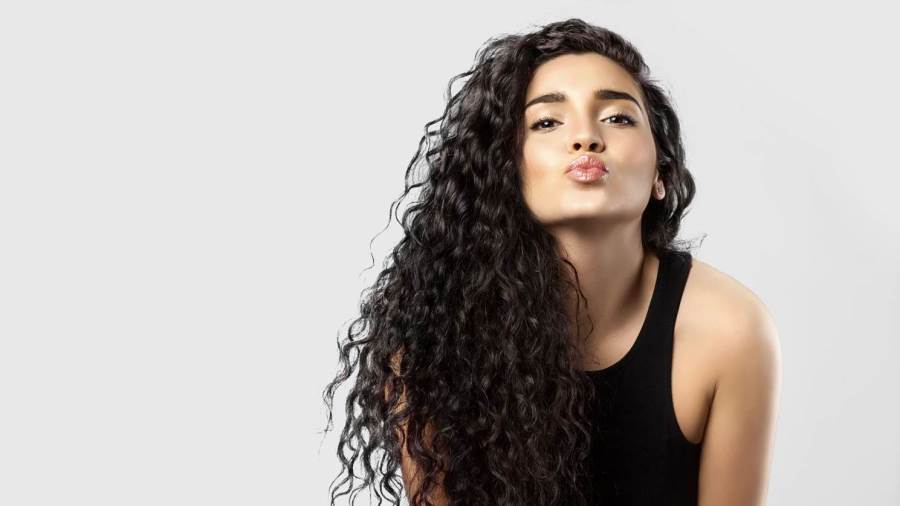 curly hair