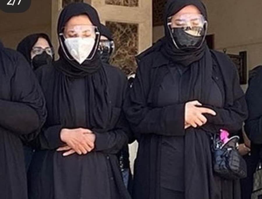 بالفيديو .. انهيار إيمى ودنيا سمير غانم خلال جنازة والدتهما