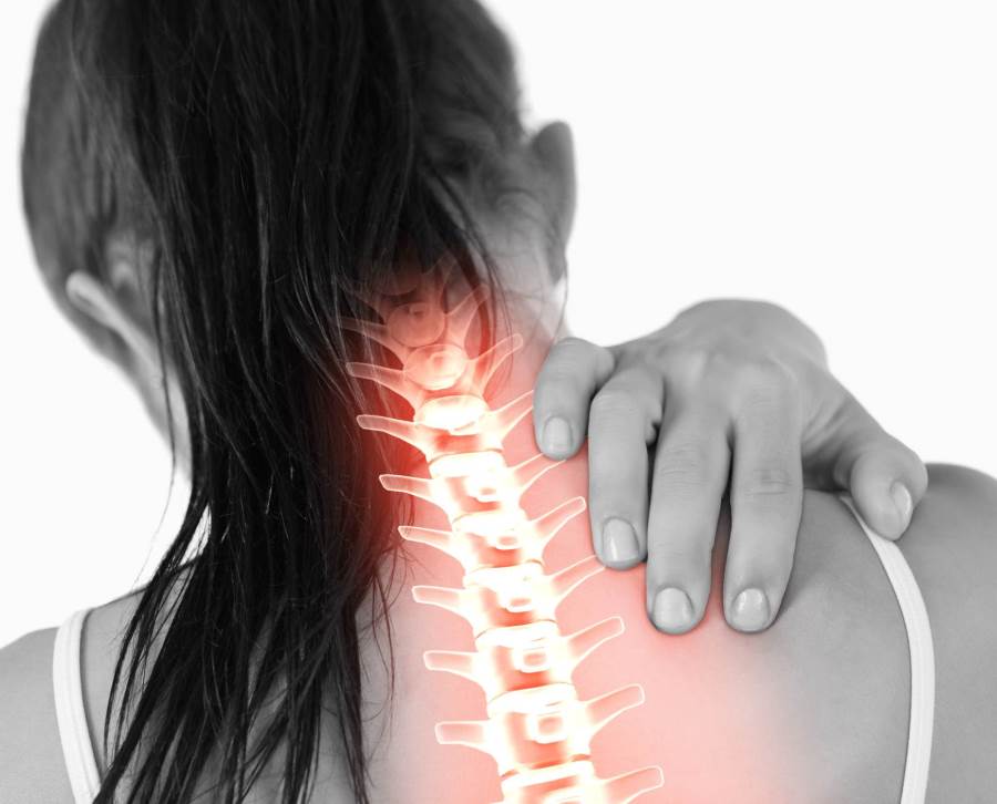 أعراض تدل على الإصابة بالتهاب الفقرات العنقية .. تعرف عليها