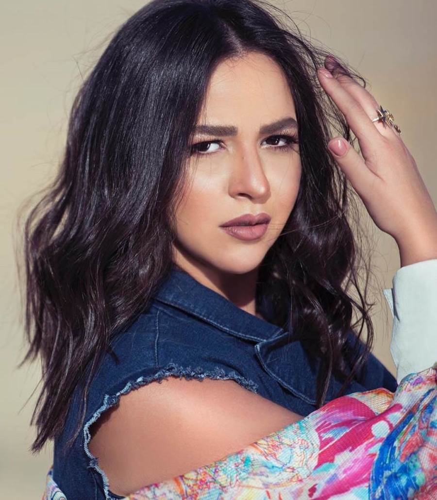 إيمي سمير غانم توجه رسالة حزينة لوالديها .. تعرفي عليها