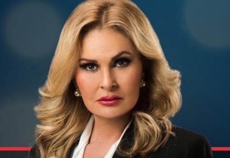 يسرا تخطف الانظار بإطلالة باللون الأسود