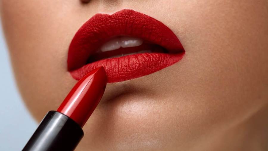 طلاء الشفاه لشتاء 2022