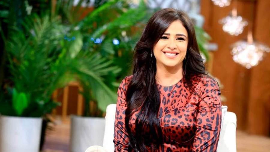 ياسمين عبد العزيز