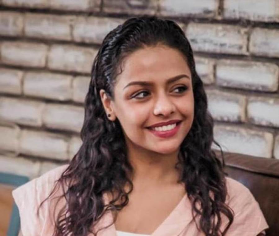 من لبنان .. أسماء أبو اليزيد تخطف قلوب متابعيها