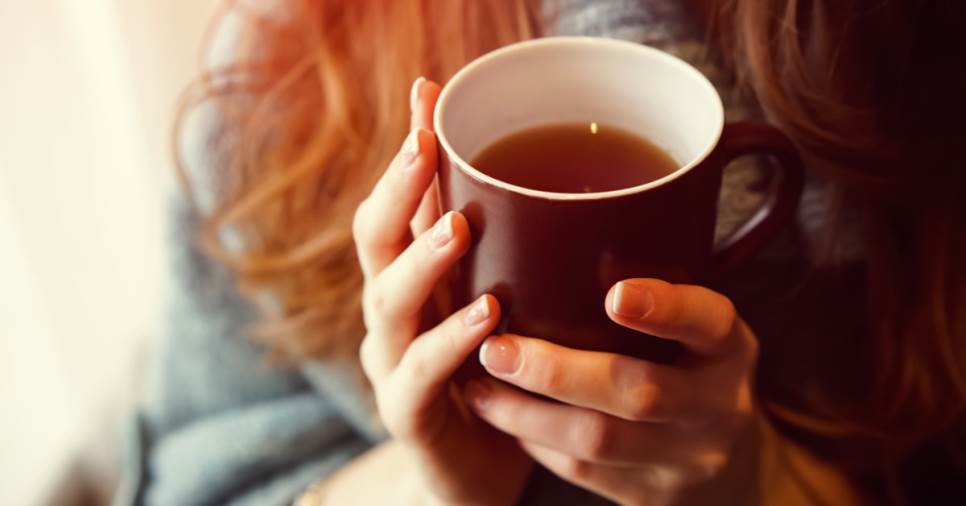 فوائد تناول الشاي يومياً.. وآثاره الجانبية السلبية