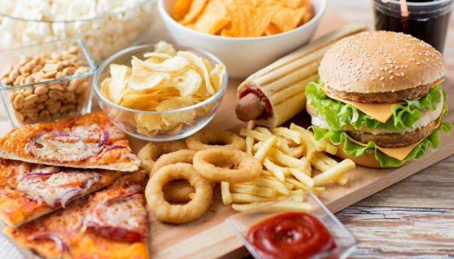 ثلاثة أطعمة شائعة تسبب مرض السكري