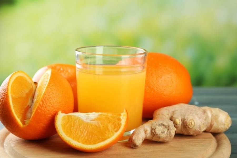 طريقة عمل عصير البرتقال بالزنجبيل المنعش