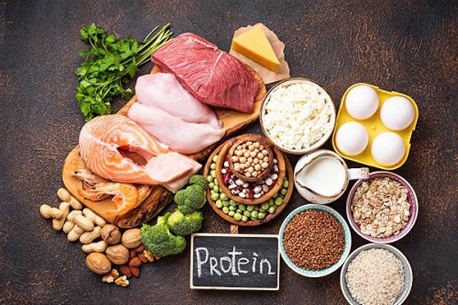 7 أطعمة غنية بالبروتينات تساعد على فقدان الوزن