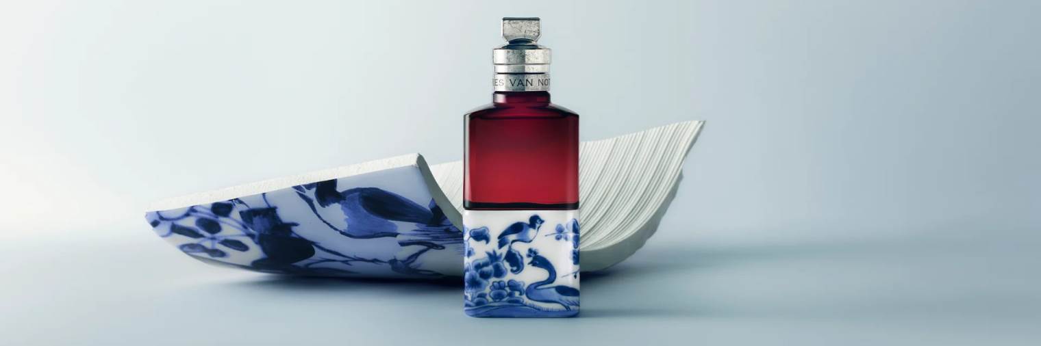 تألقي بعطر Soie Malaquais من علامة Dries Van Noten