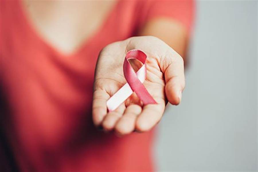 6 مكملات غذائية للوقاية من سرطان الثدي