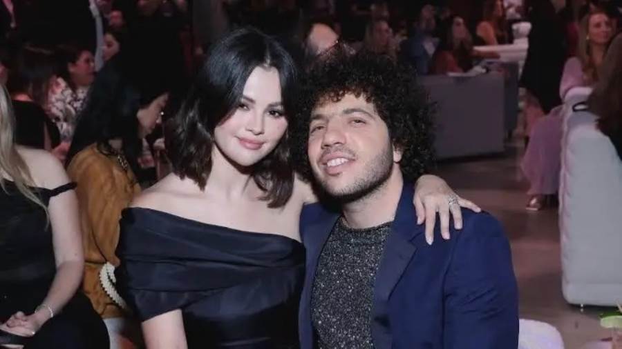 سيلينا غوميز تعلن خطوبتها من بيني بلانكو
