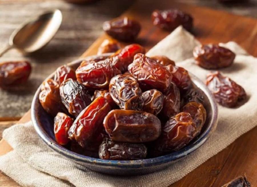 قبل رمضان.. تعرفي على أضرار الإفراط في تناول التمر