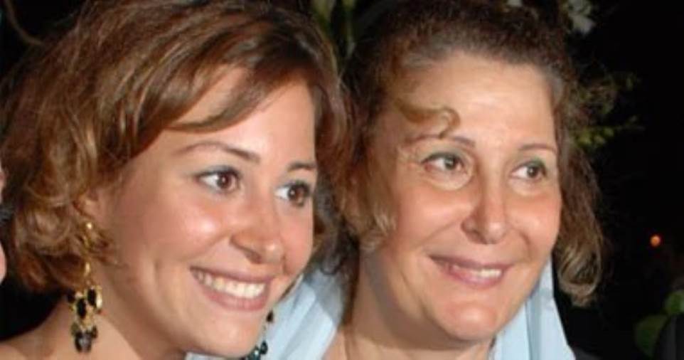 نقل والدة الفنانة منة شلبي إلى المستشفى