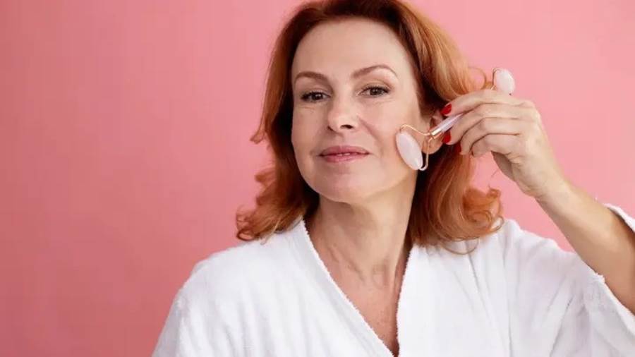 5 نصائح من أطباء التجميل لتأخير ظهور التجاعيد
