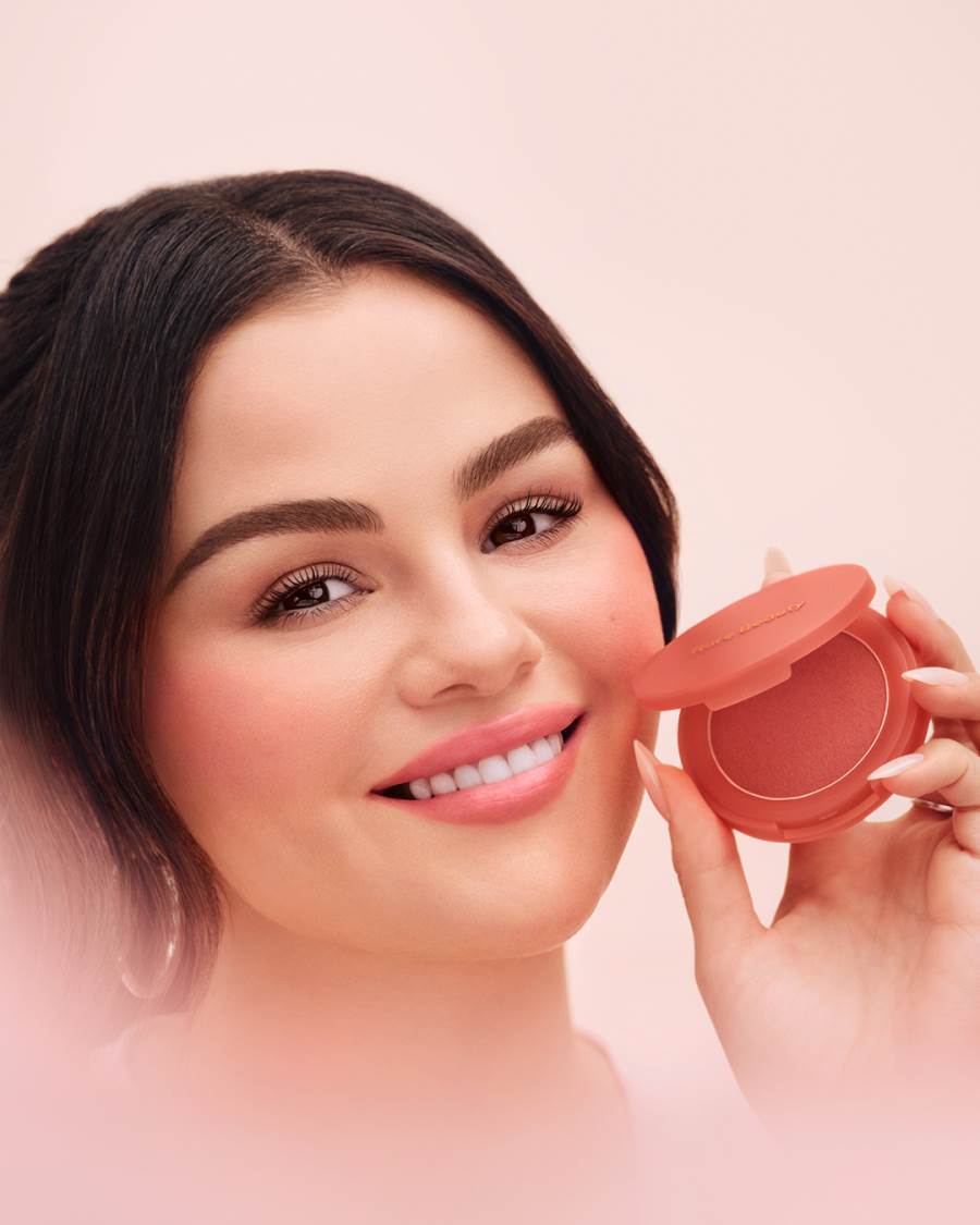  أحمر الخدود الجديد SOFT PINCH MATTE BOUNCY BLUSH من علامة RARE BEAUTY