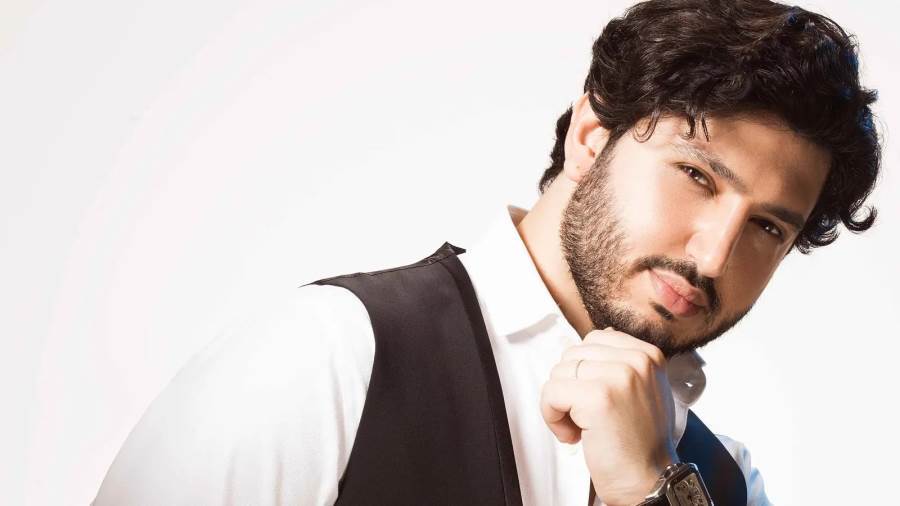 محمد فضل شاكر يكشف تفاصيل أغنية والده مع شيرين عبد الوهاب