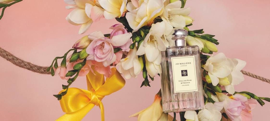 تألقي في نهار الصيف بعطر  English Pear & Freesia من Jo Malone London