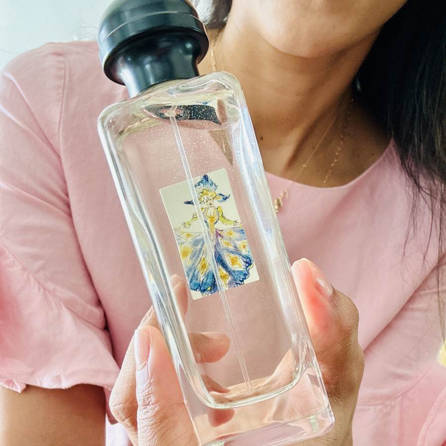 إليكِ عطر Hiris by Hermès بنغمات السوسن