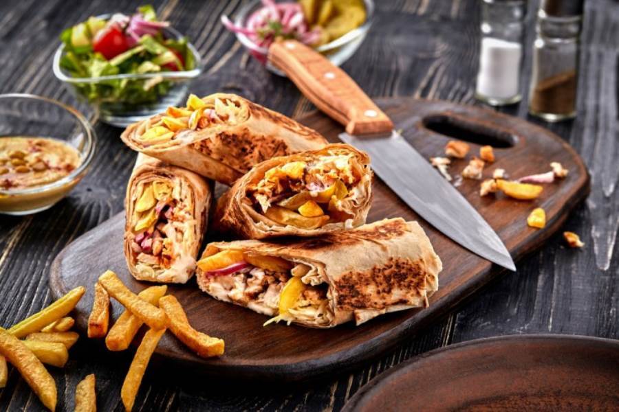 طريقة عمل شاورما الدجاج بدبس الرمان
