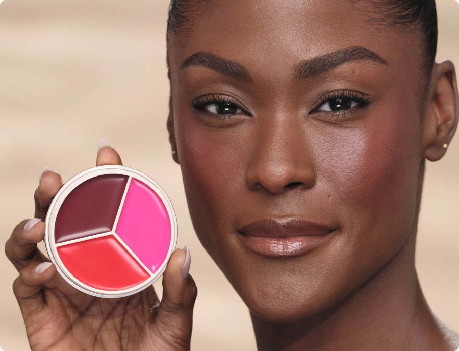 إليكِ بلاش MAGIC TOUCH TRIO BLUSH من علامة "أنستازيا بيفرلي هيلز"