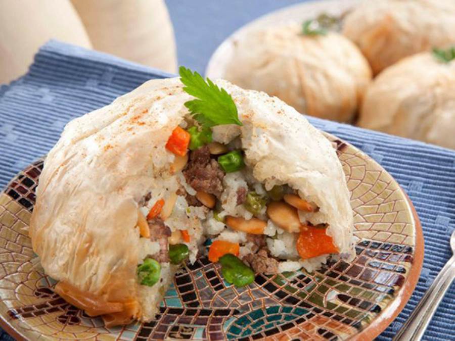  طريقة عمل الأوزي باللحم المفروم والبازلاء