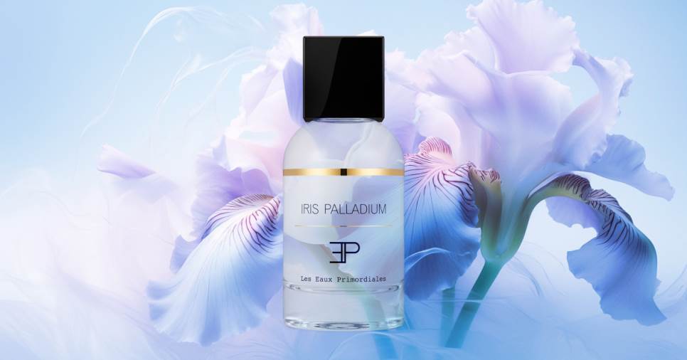 تألقي بـ عطر IRIS PALLADIUM بمزيجٍ من الأزهار والمعادن الثمينة من علامة Carolina Herrera