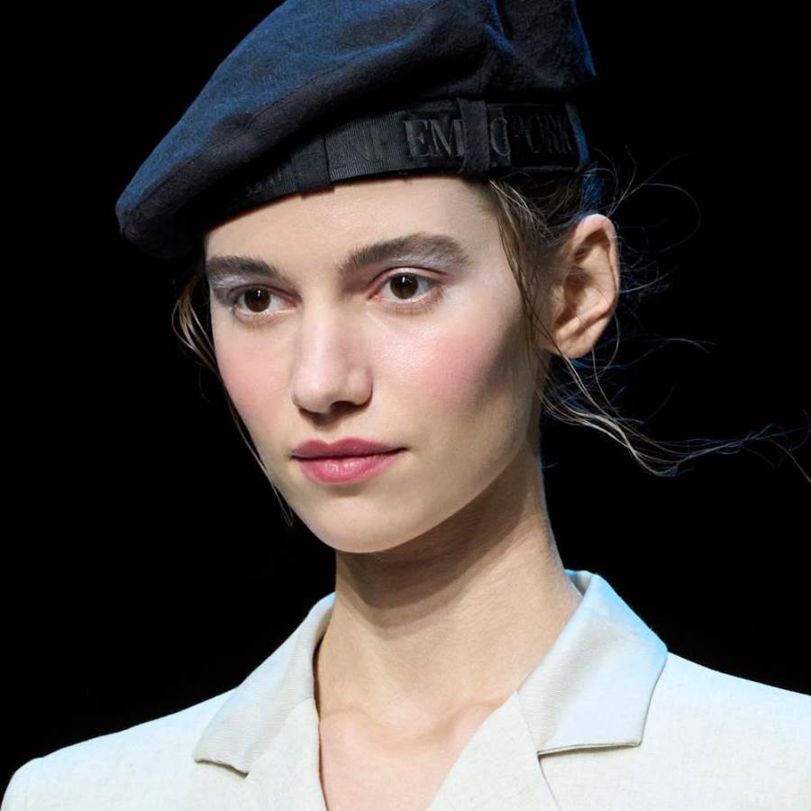 دللي بشرتكِ مع مستحضرات مستوحاة من الثلج من كيكو ميلانو