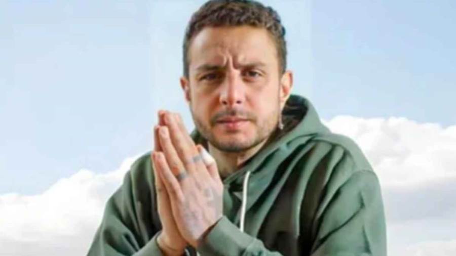 أسباب تغيب أحمد الفيشاوي عن جنازة والدته سمية الألفي