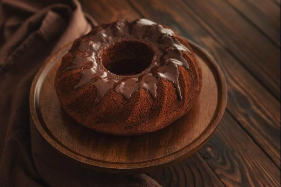 طريقة عمل كيكة الشوكولاتة بالزبدة والحليب