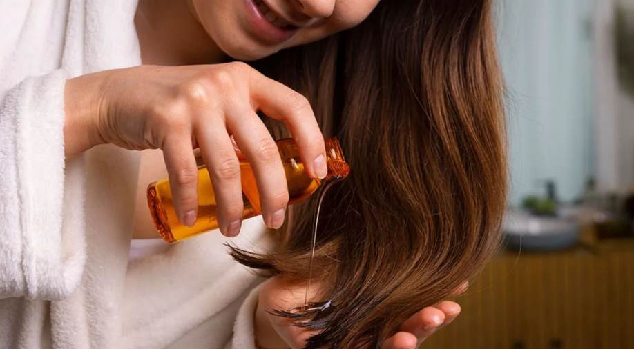 كيف تعرفين نوع الزيت المناسب لشعرك؟