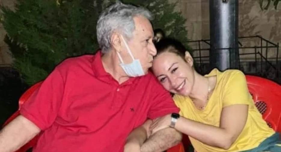 وفاة والد الفنانة منة شلبي