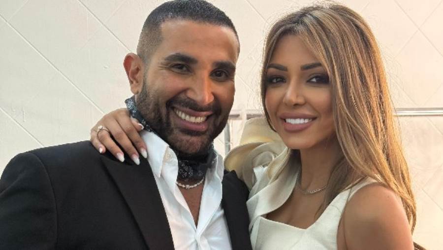 علياء بسيوني تروج لحفل أحمد سعد بعد إعلان انفصالهما!